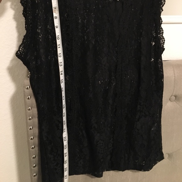 Black lace tank blouse - Picture 4 of 8